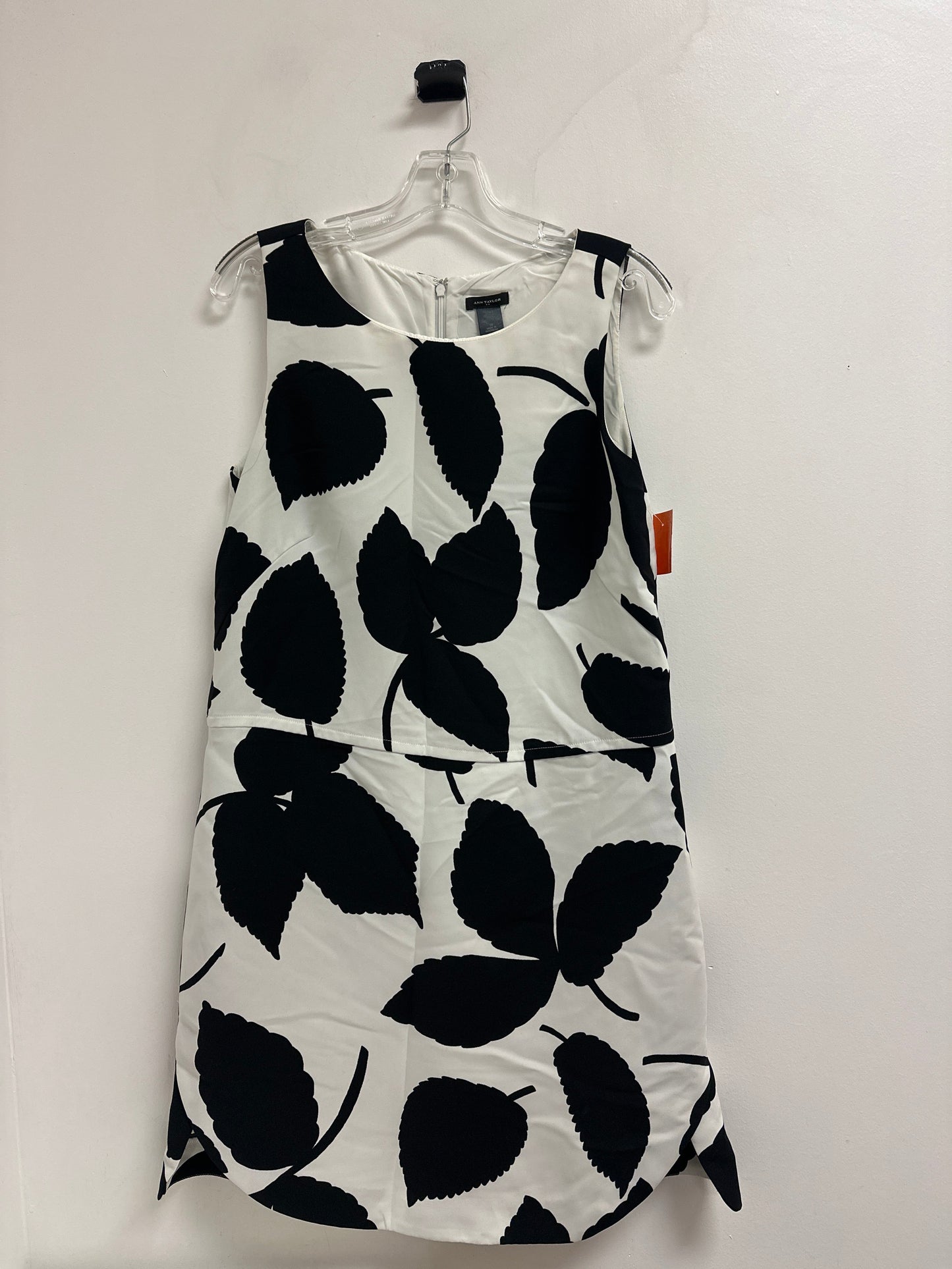 Dress Work By Ann Taylor In Black & White, Size: M