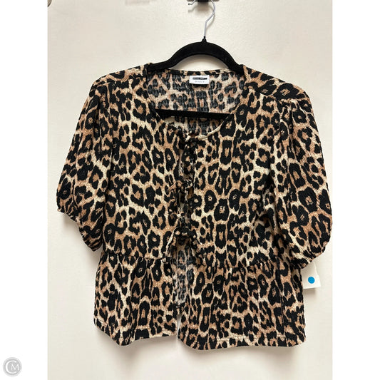 Top Short Sleeve By Clothes Mentor In Animal Print, Size: M