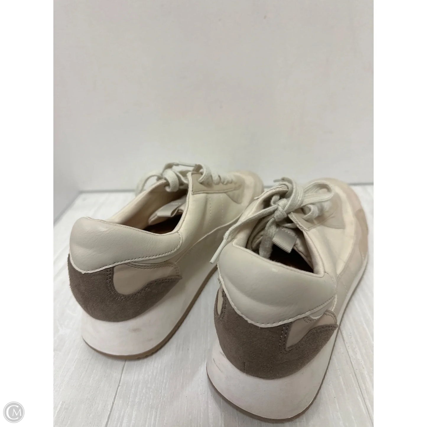 Shoes Sneakers By Universal Thread In Tan, Size: 9.5