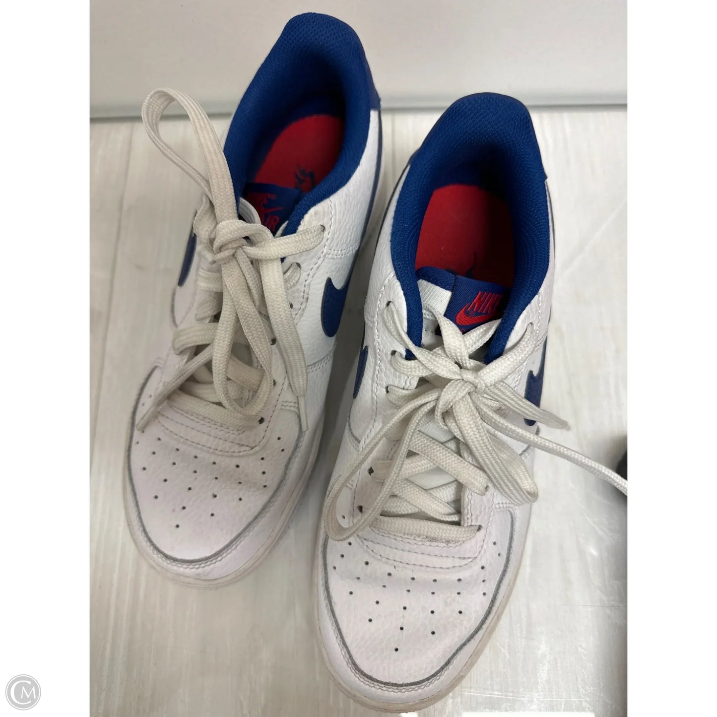Shoes Sneakers By Nike In White, Size: 8