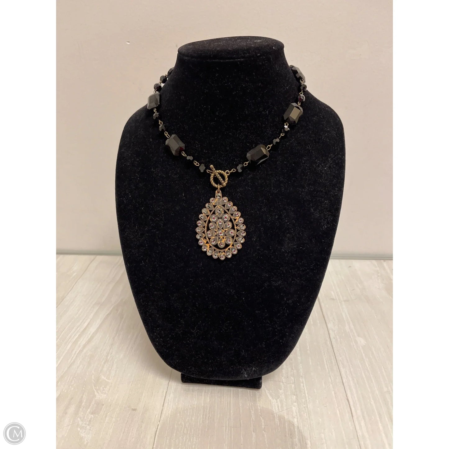 Necklace Charm By Clothes Mentor