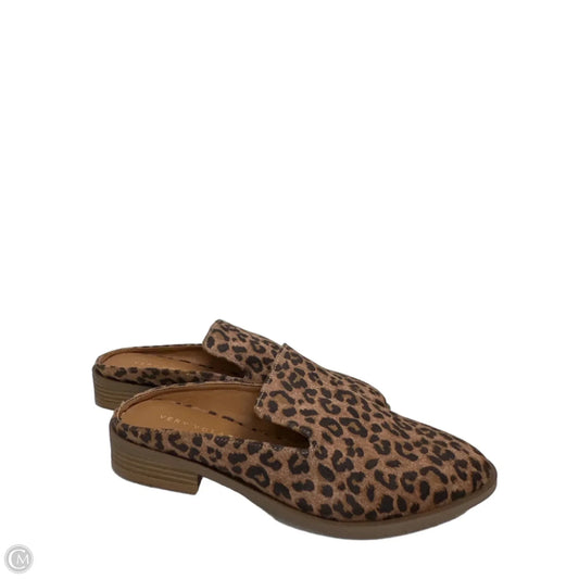 Shoes Flats By Very Volatile In Animal Print, Size: 7