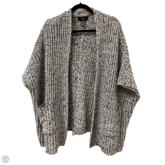 Sweater Cardigan By Forever 21 In Black & White, Size: Osfm