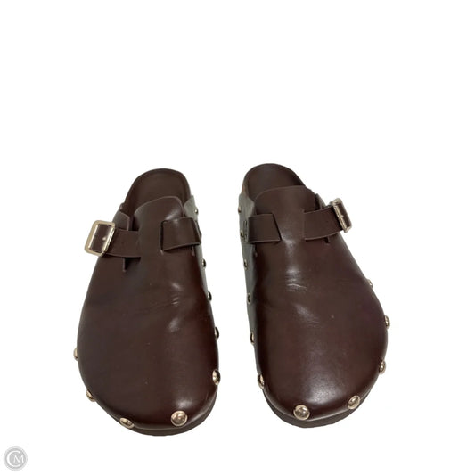 Shoes Flats By Universal Thread In Brown, Size: 8