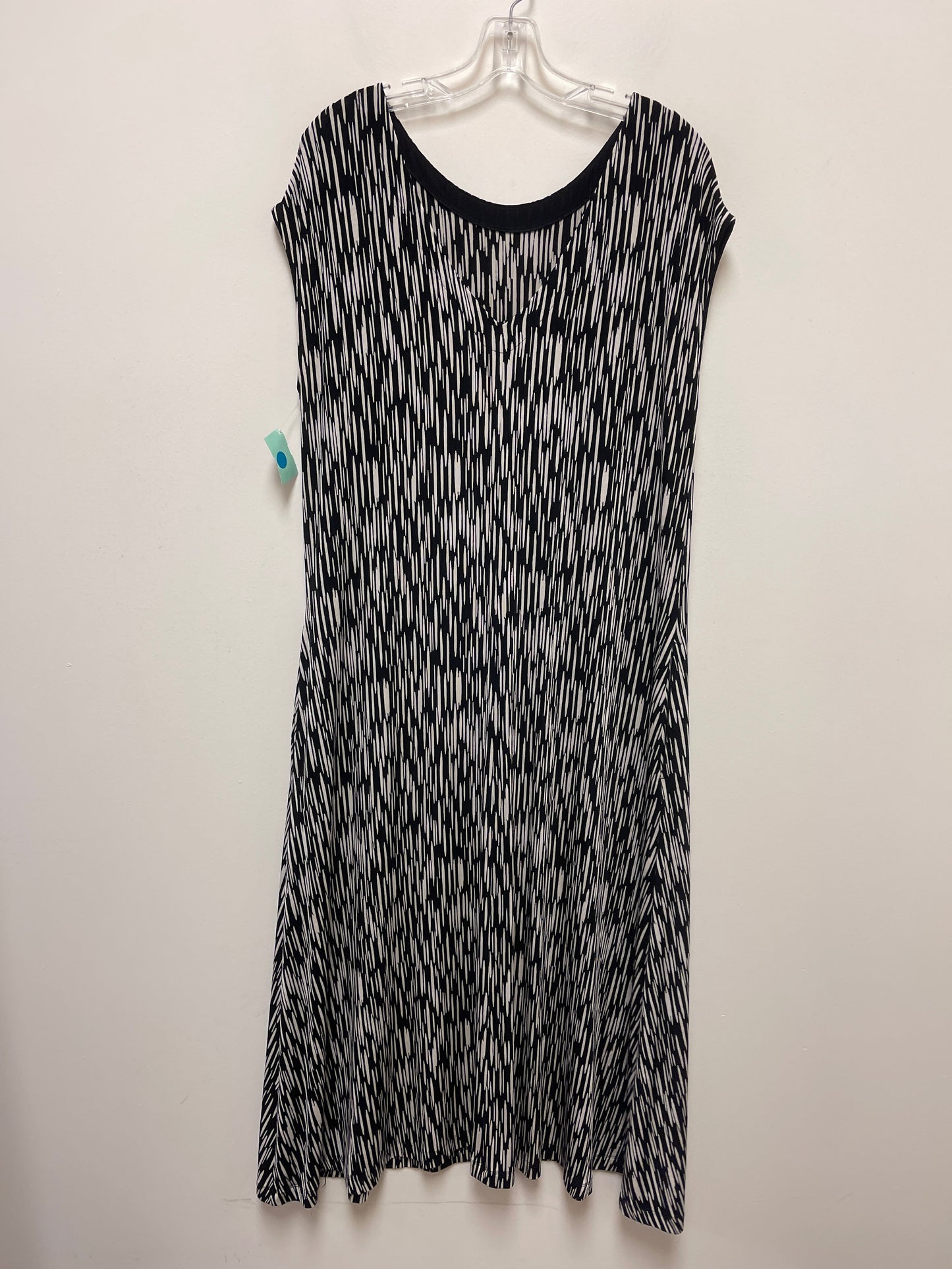 Dress Casual Maxi By Chicos  Size: L