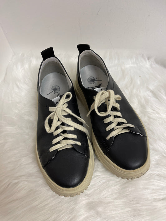 Shoes Sneakers By Otbt  Size: 6.5