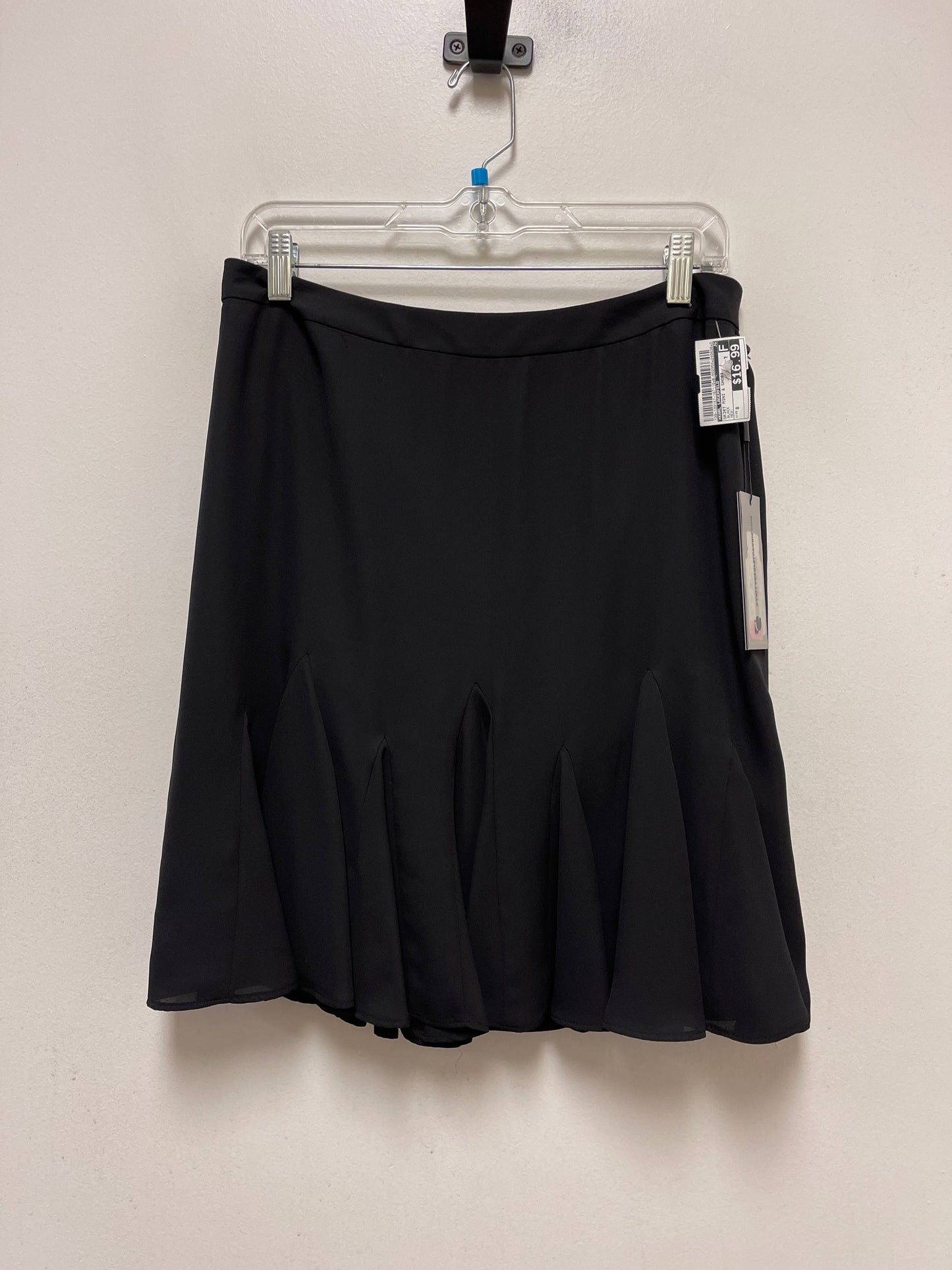 Black Skirt Mini & Short Karl Lagerfeld, Size 8