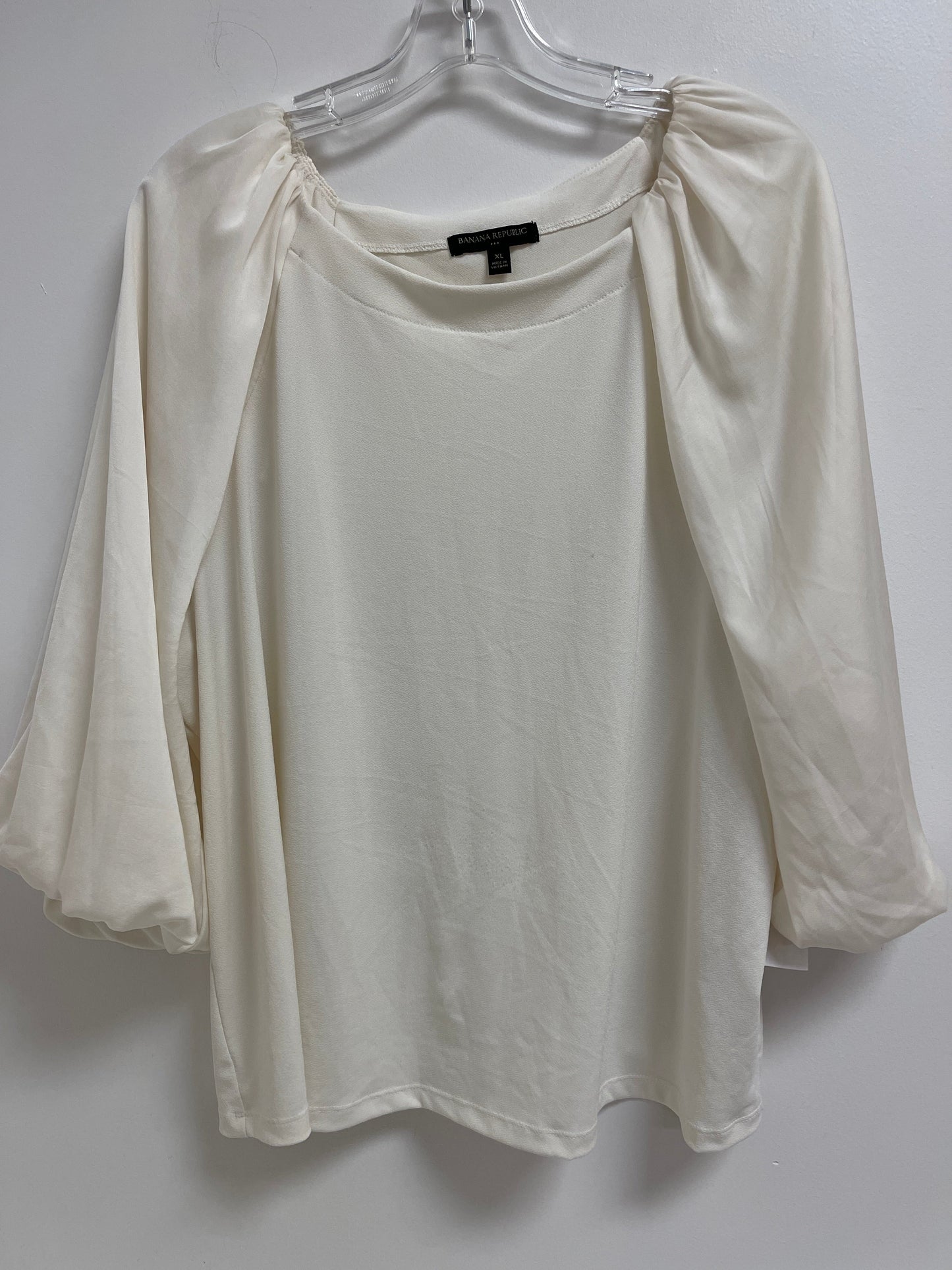 Cream Top Long Sleeve Banana Republic, Size Xl