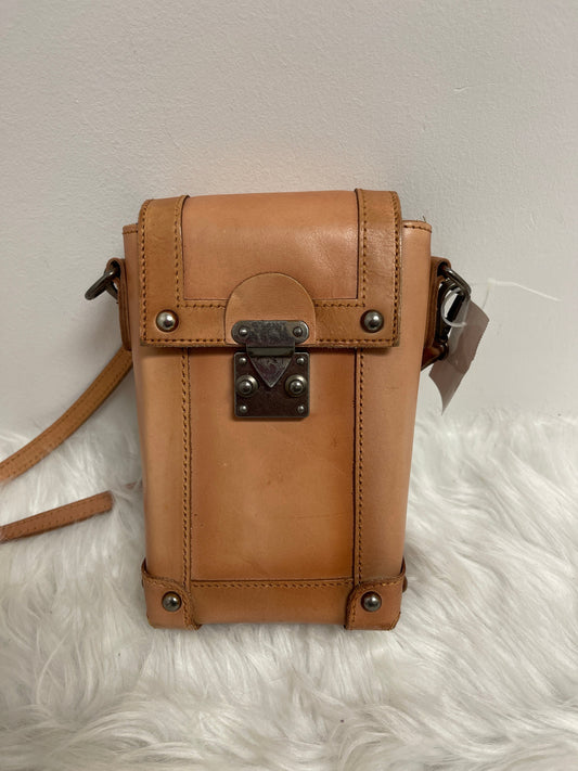Crossbody Leather Clothes Mentor, Size Small