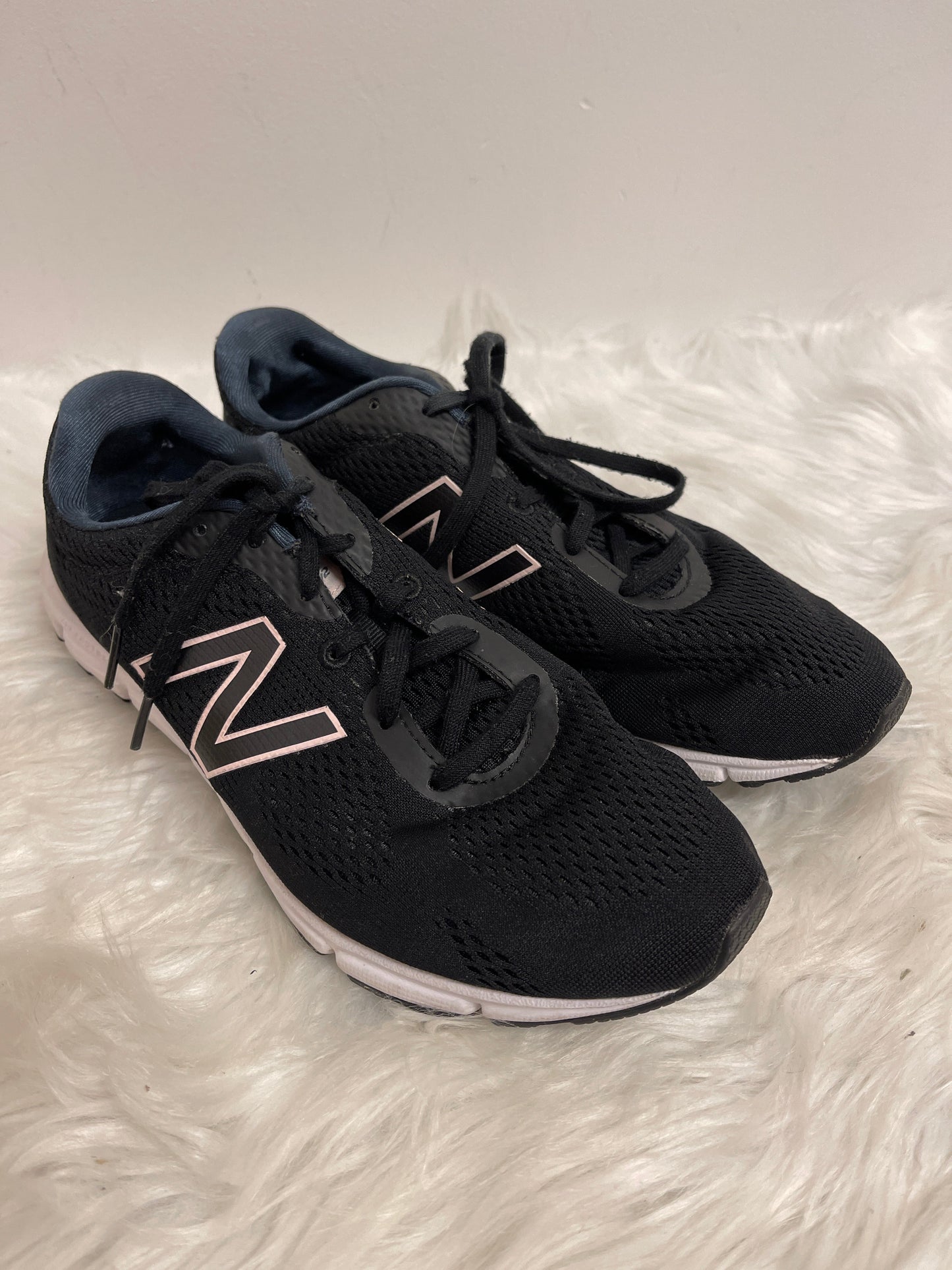 Shoes Athletic By New Balance In Black, Size: 8.5