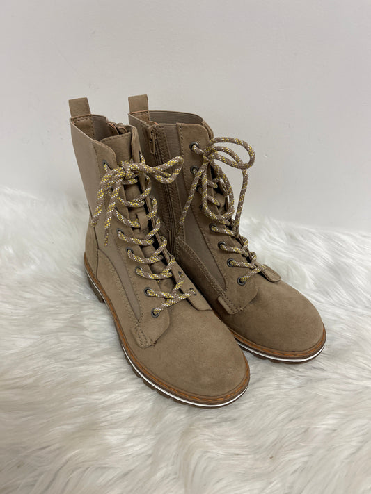 Boots Combat By Clothes Mentor In Tan, Size: 9