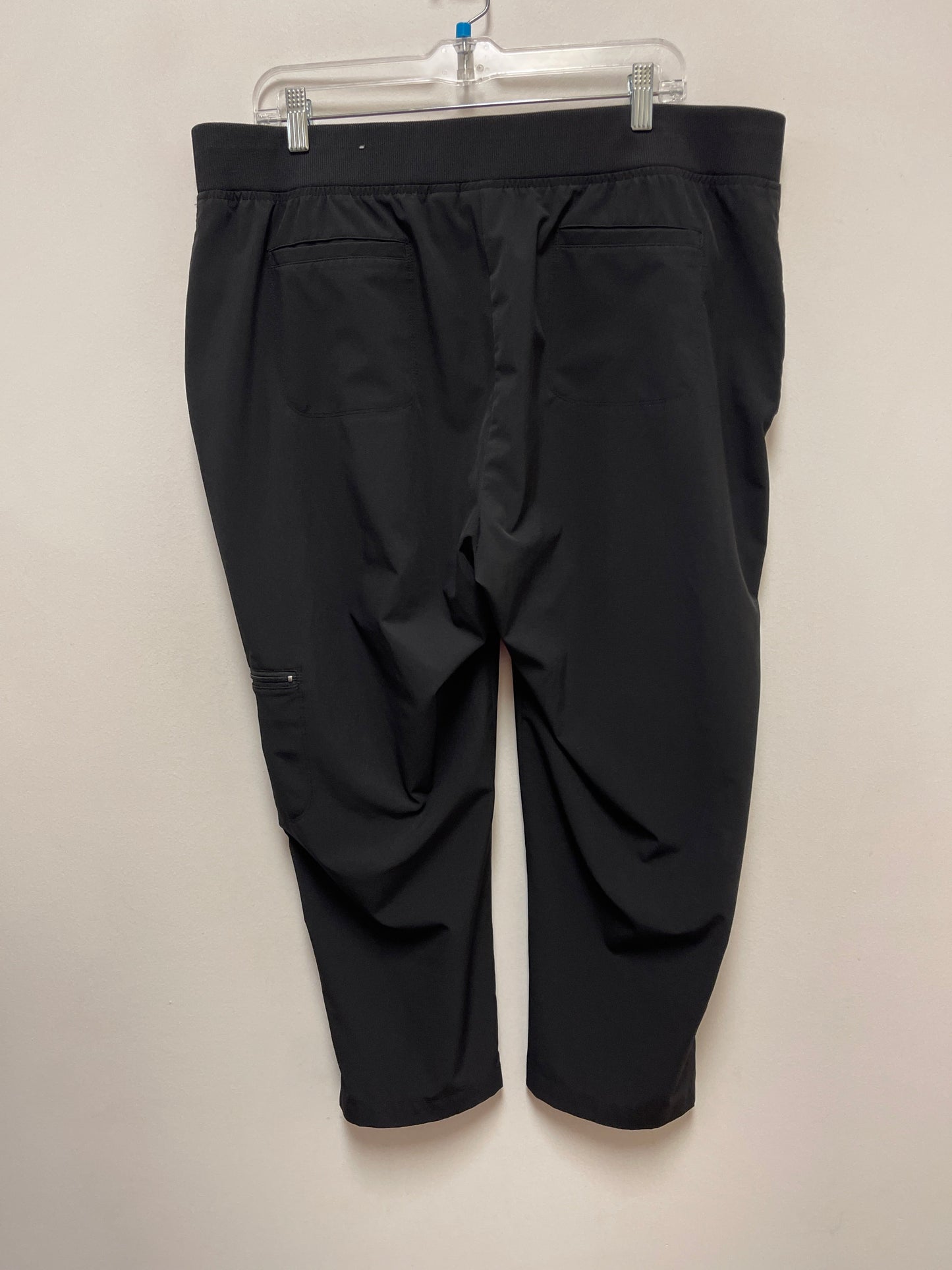 Athletic Pants By Chicos In Black, Size: 16