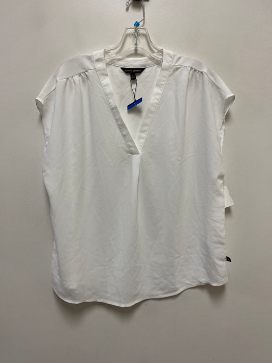 Top Sleeveless By Banana Republic In White, Size: L