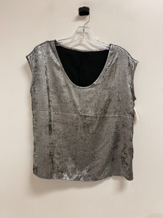 Top Sleeveless By Clothes Mentor In Silver, Size: M