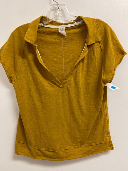 Top Short Sleeve By We The Free In Yellow, Size: S