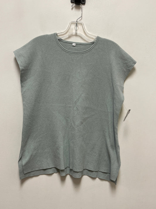 Top Sleeveless By Clothes Mentor In Green, Size: M