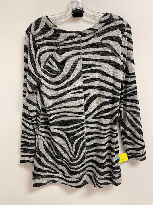 Dress Casual Short By Chicos In Black & White, Size: S