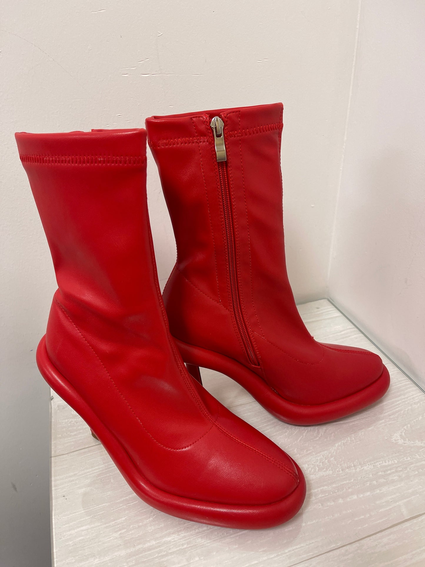 Boots Ankle Heels By Clothes Mentor In Red, Size: 8