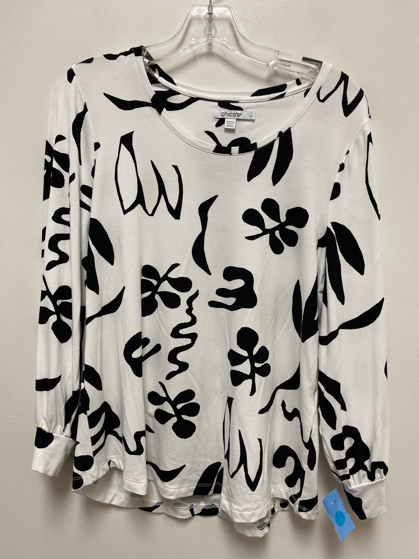 Top Long Sleeve By Chicos In Black & White, Size: M