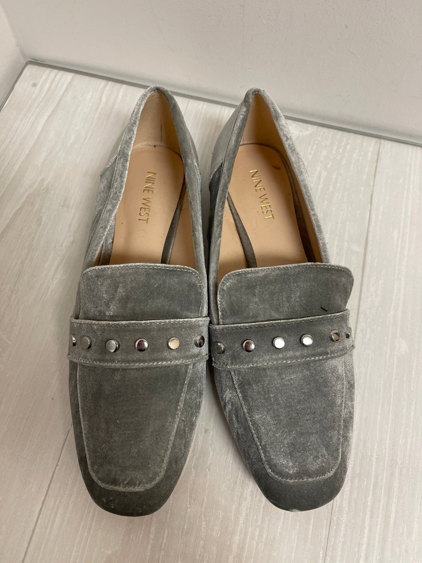 Shoes Flats By Nine West In Grey, Size: 8