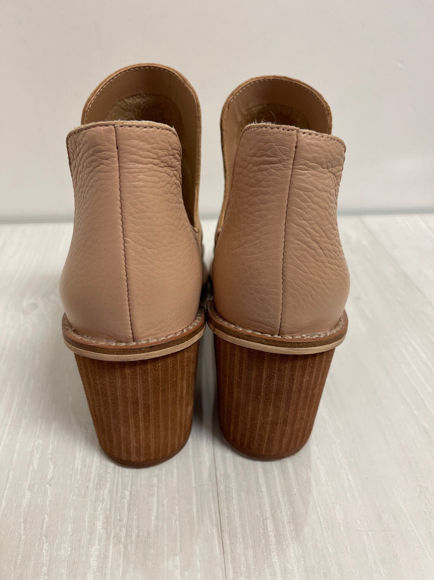 Shoes Heels Block By Chinese Laundry In Tan, Size: 7