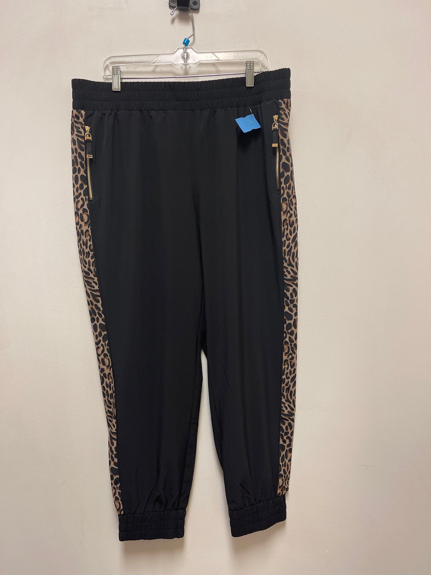 Athletic Pants By Chicos In Black, Size: 16