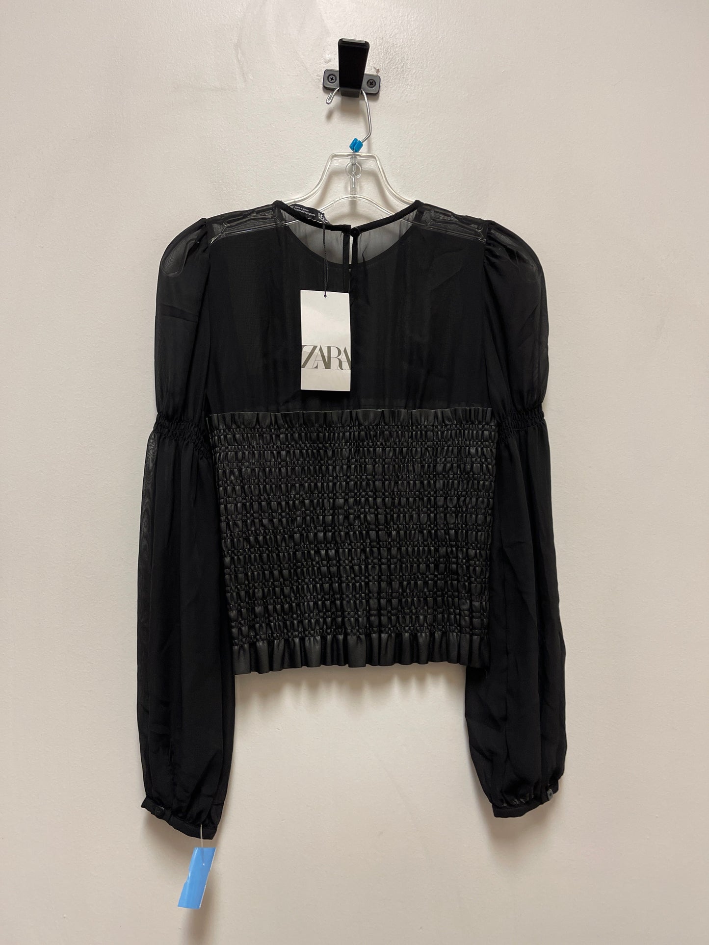 Top Long Sleeve By Zara In Black, Size: Xs