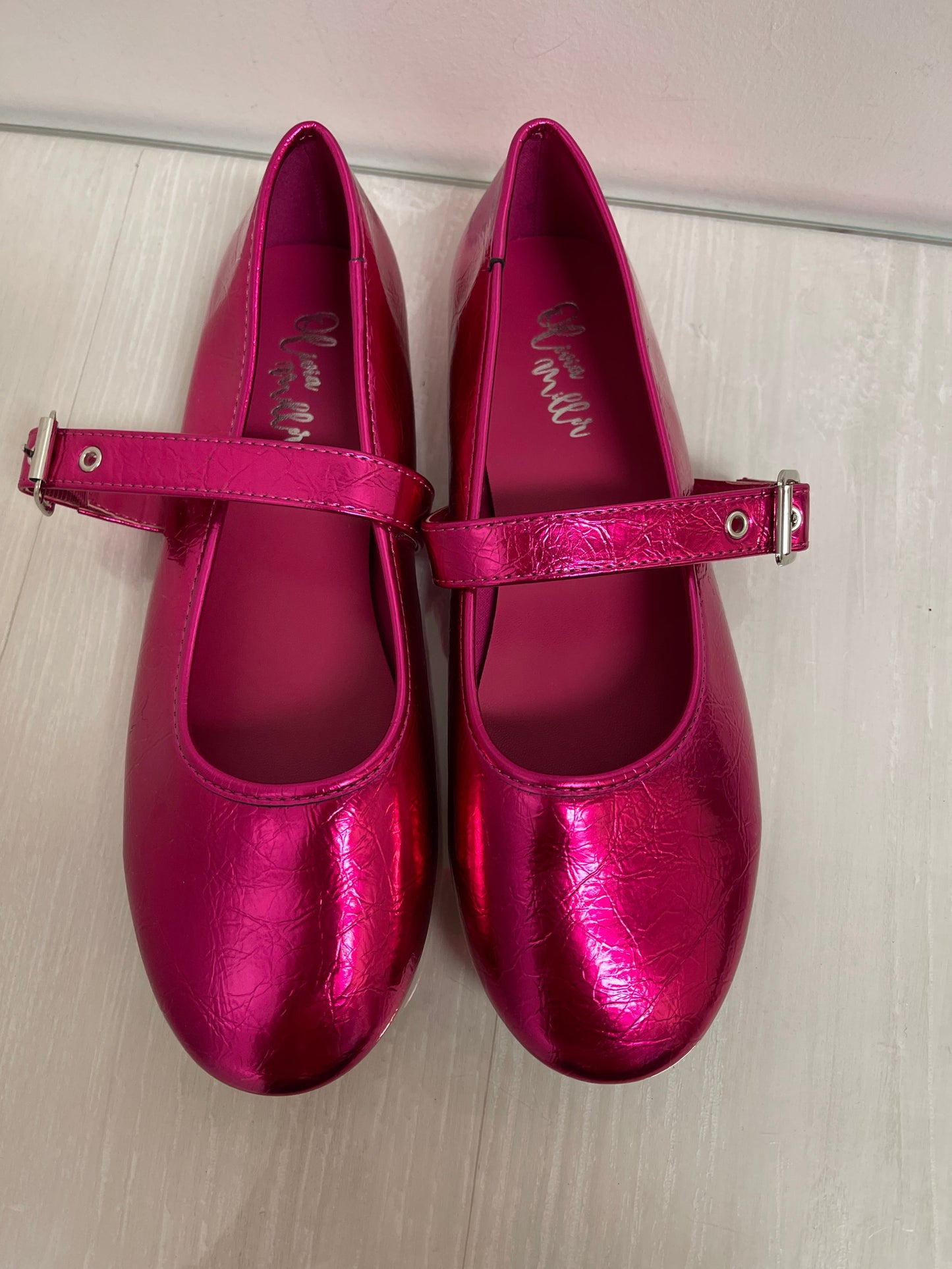 Shoes Flats By Clothes Mentor In Pink, Size: 9