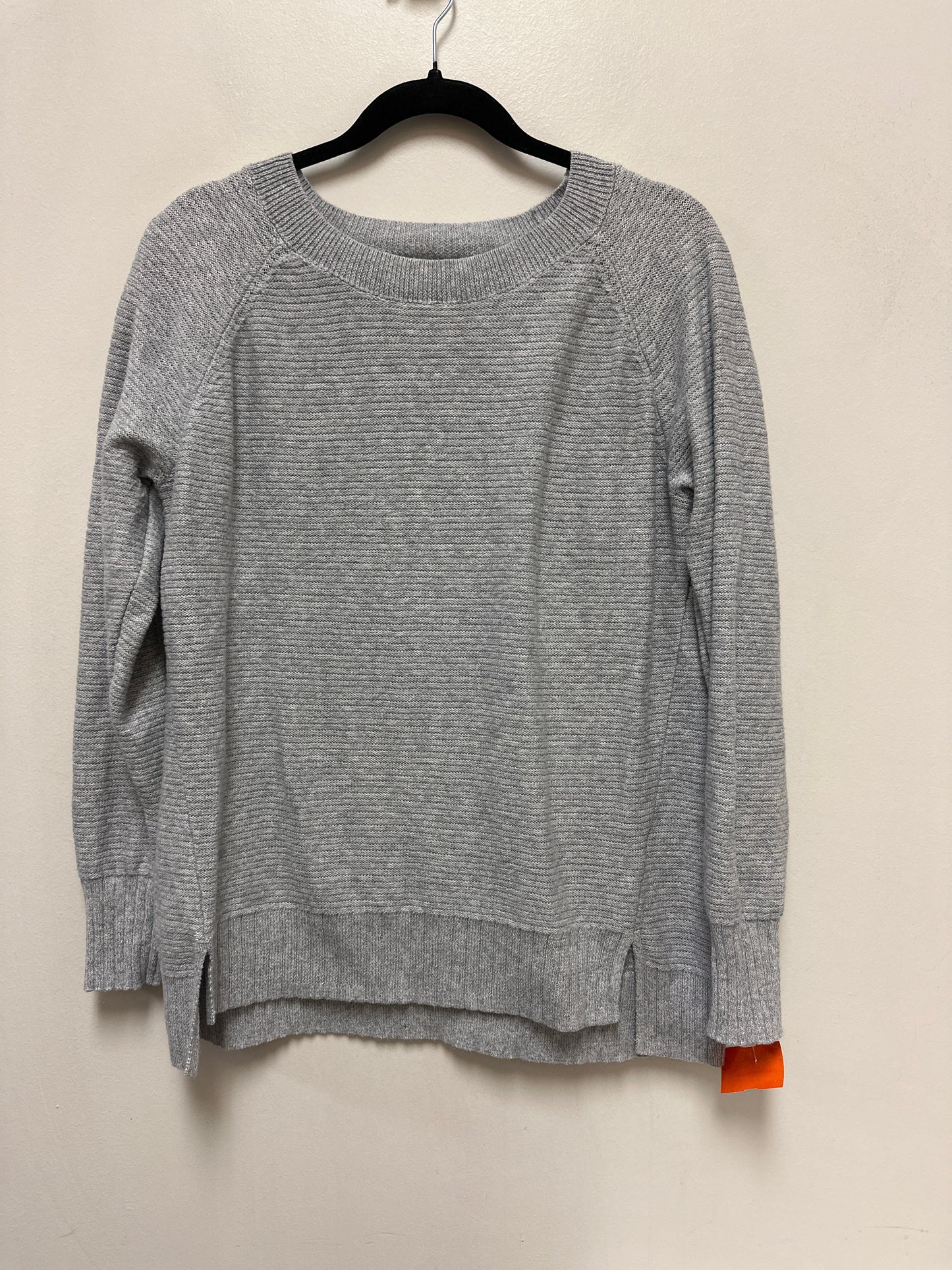 Sweater By Old Navy In Grey, Size: L