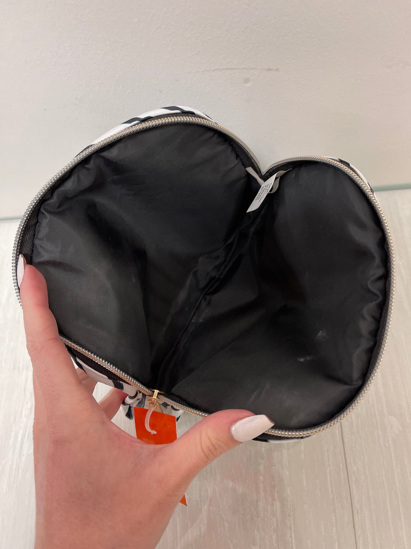 Makeup Bag By Clothes Mentor, Size: Small