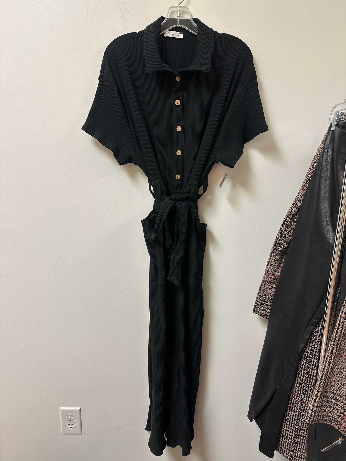 Jumpsuit By Clothes Mentor In Black, Size: L