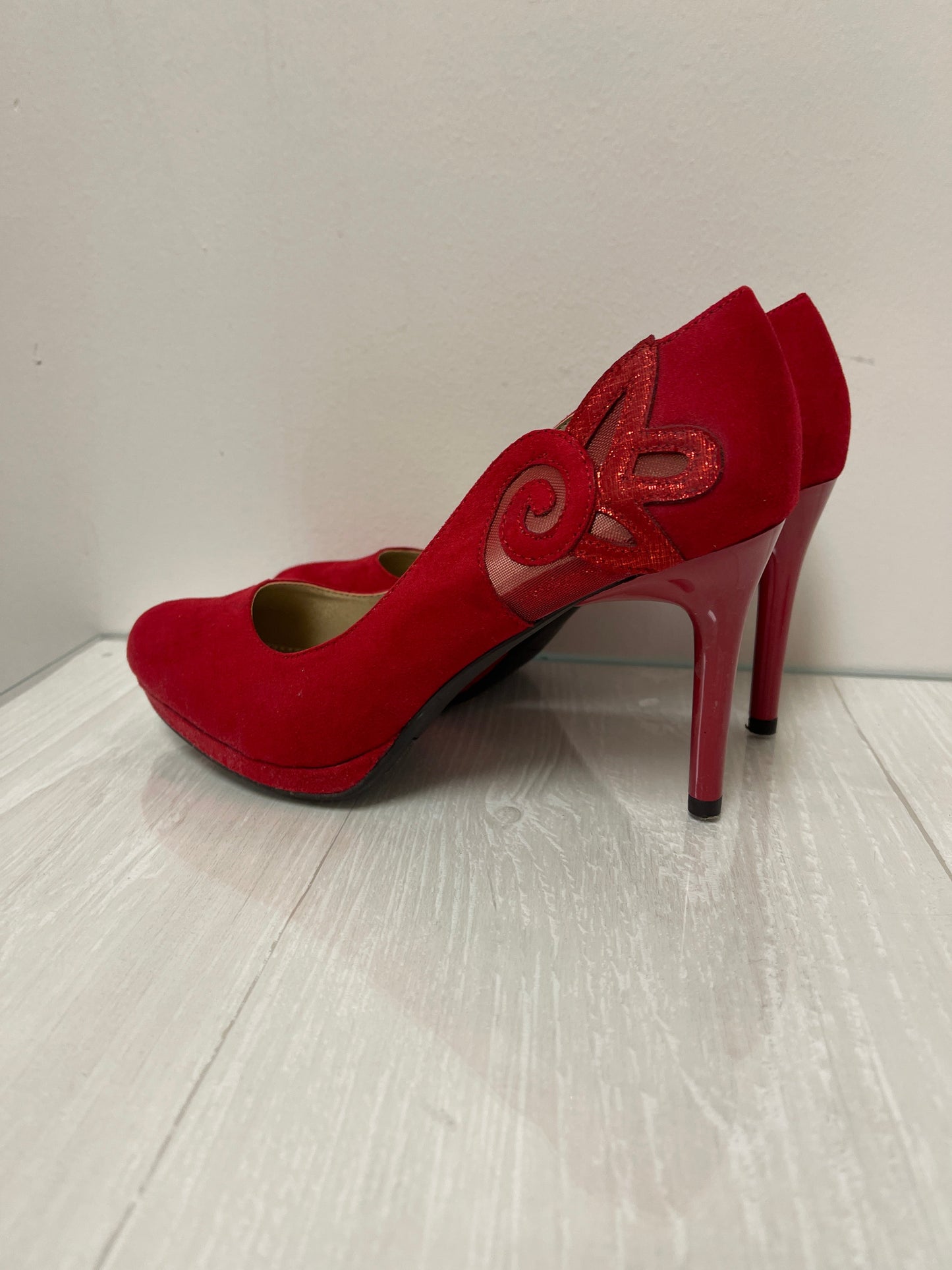 Shoes Heels Stiletto By Bandolino In Red, Size: 6.5