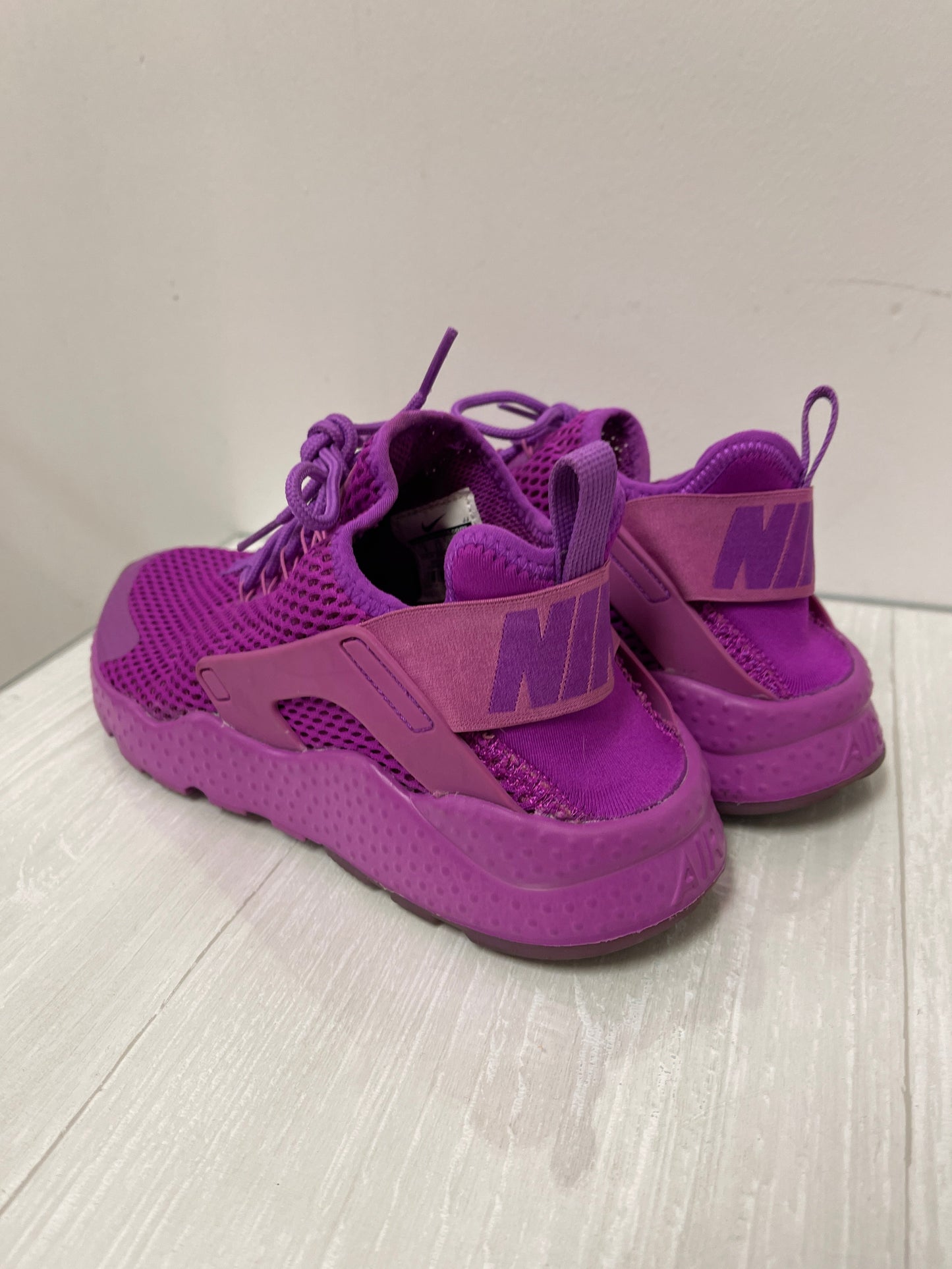 Shoes Athletic By Nike In Purple, Size: 8