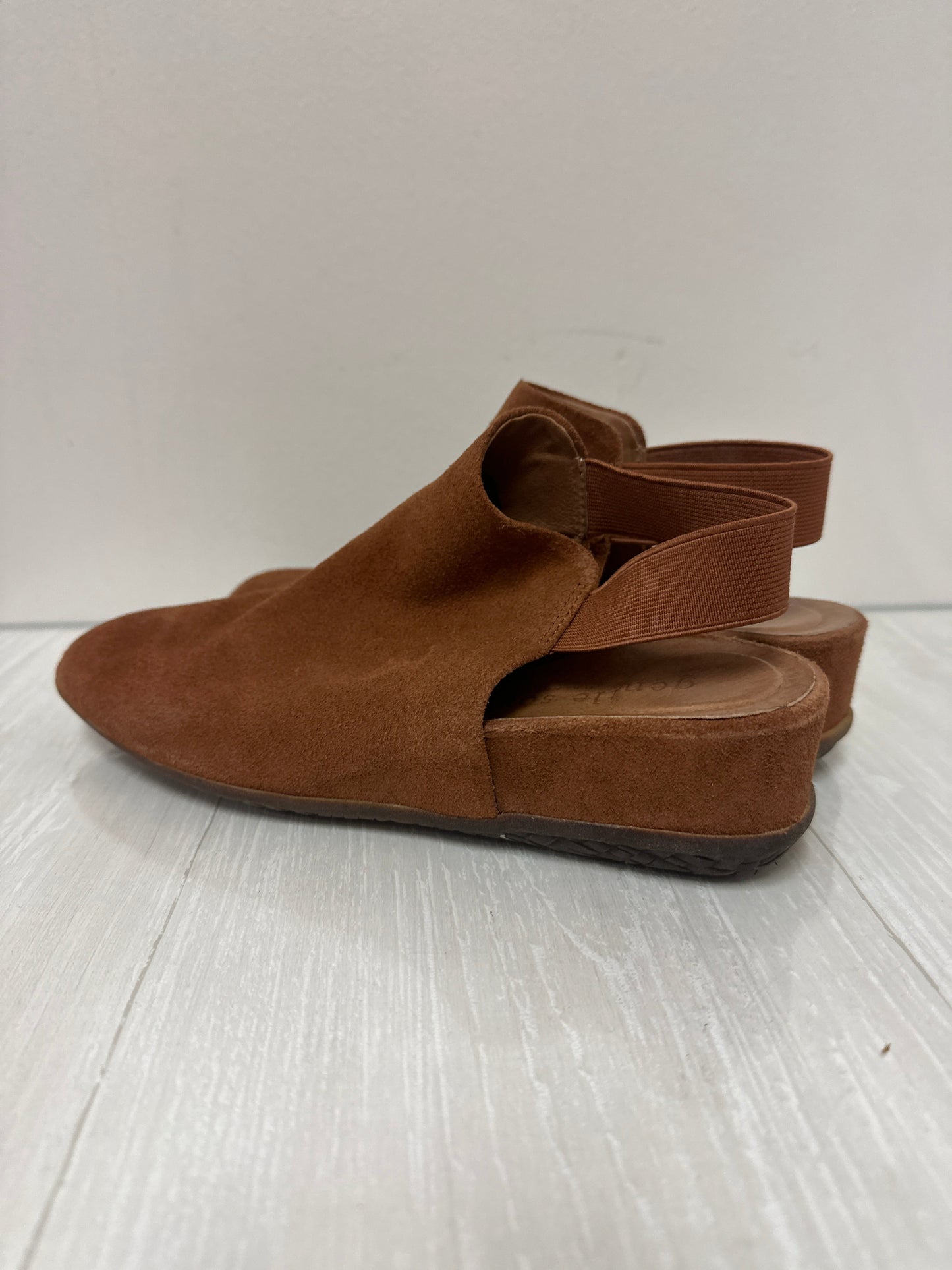 Shoes Flats By Gentle Souls In Tan, Size: 7.5