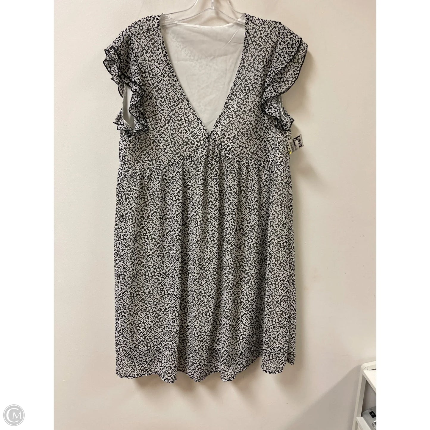 Dress Casual Short By Clothes Mentor In Floral Print, Size: M