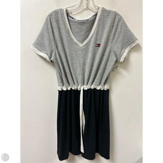 Dress Casual Short By Tommy Hilfiger In Black & Grey, Size: Xl