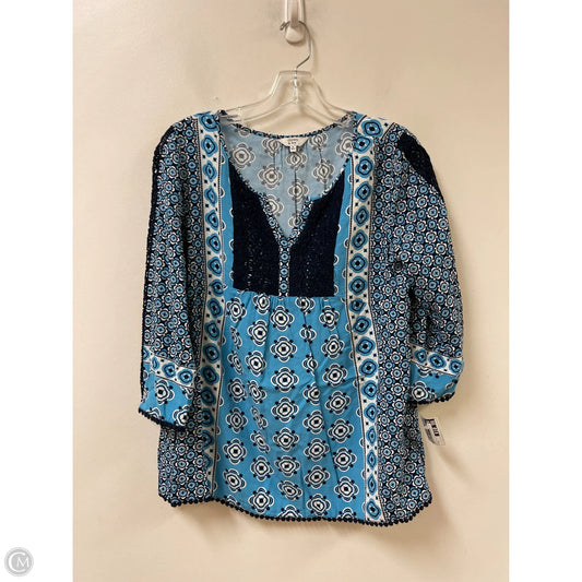 Top Long Sleeve By Crown And Ivy In Blue, Size: M