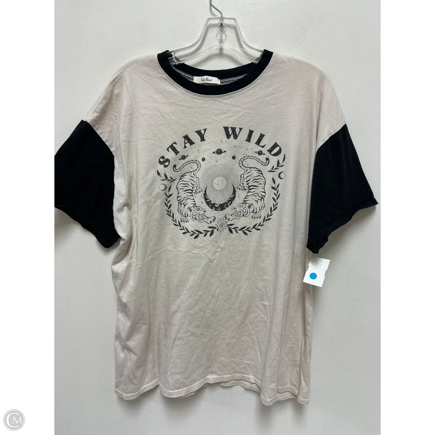 Top Short Sleeve By Tres Bien In Cream, Size: L