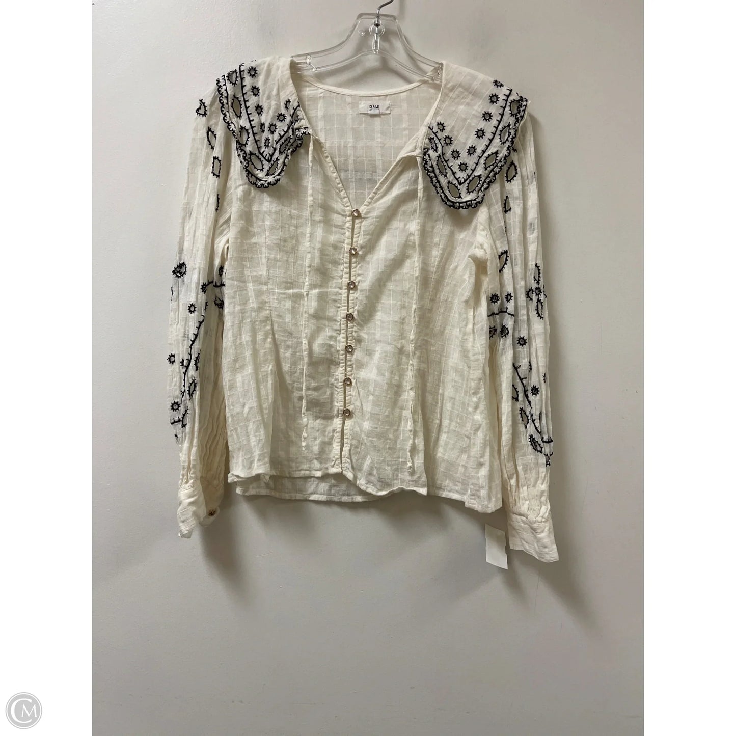 Blouse Long Sleeve By Clothes Mentor In White, Size: M