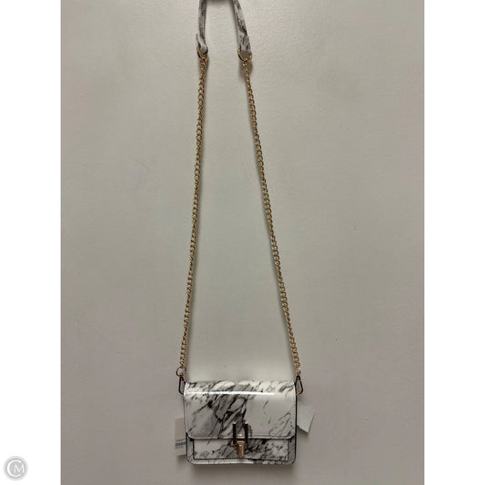 Crossbody By Clothes Mentor, Size: Small