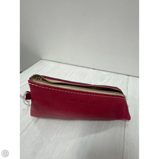 Makeup Bag By Portland Leather, Size: Medium
