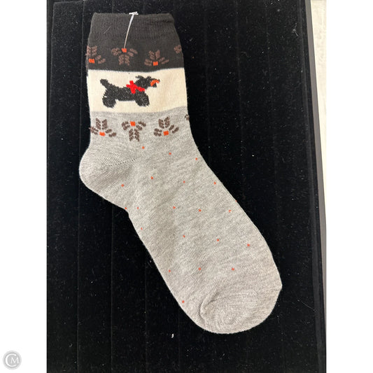 Socks By Clothes Mentor In Grey, Size: 0