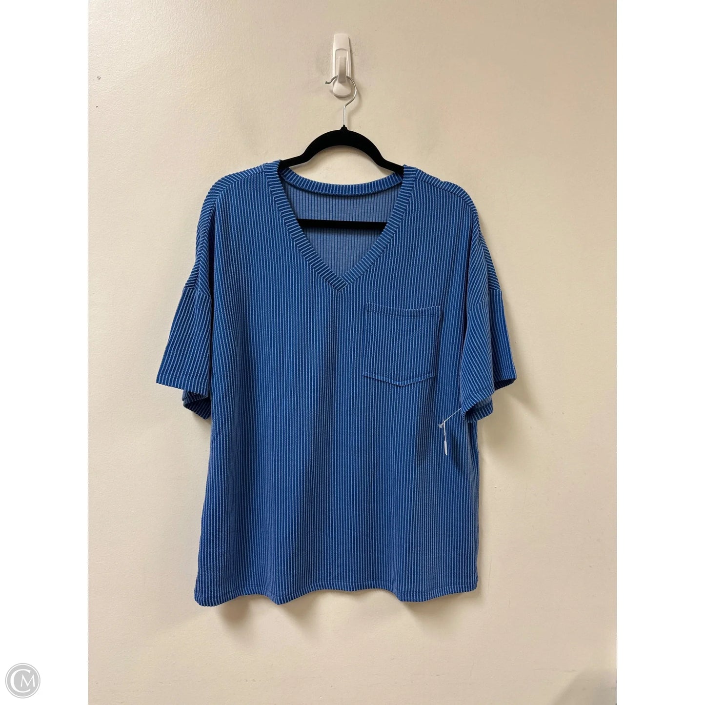 Top Short Sleeve By Clothes Mentor In Blue, Size: L