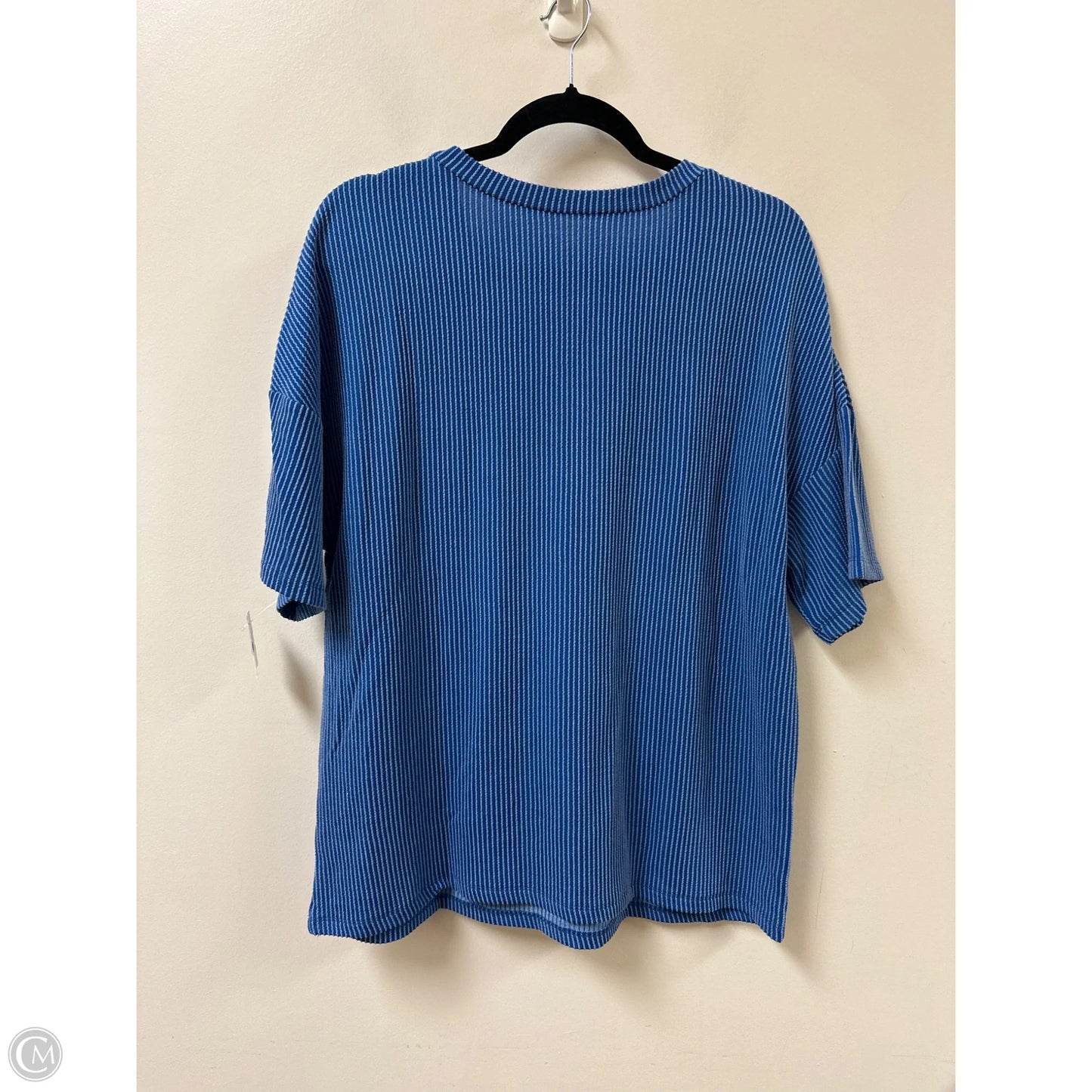 Top Short Sleeve By Clothes Mentor In Blue, Size: L