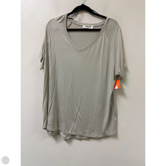 Top Short Sleeve By Double Zero In Grey, Size: L
