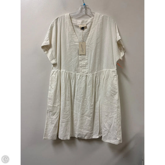Dress Casual Short By Universal Thread In White, Size: 1x