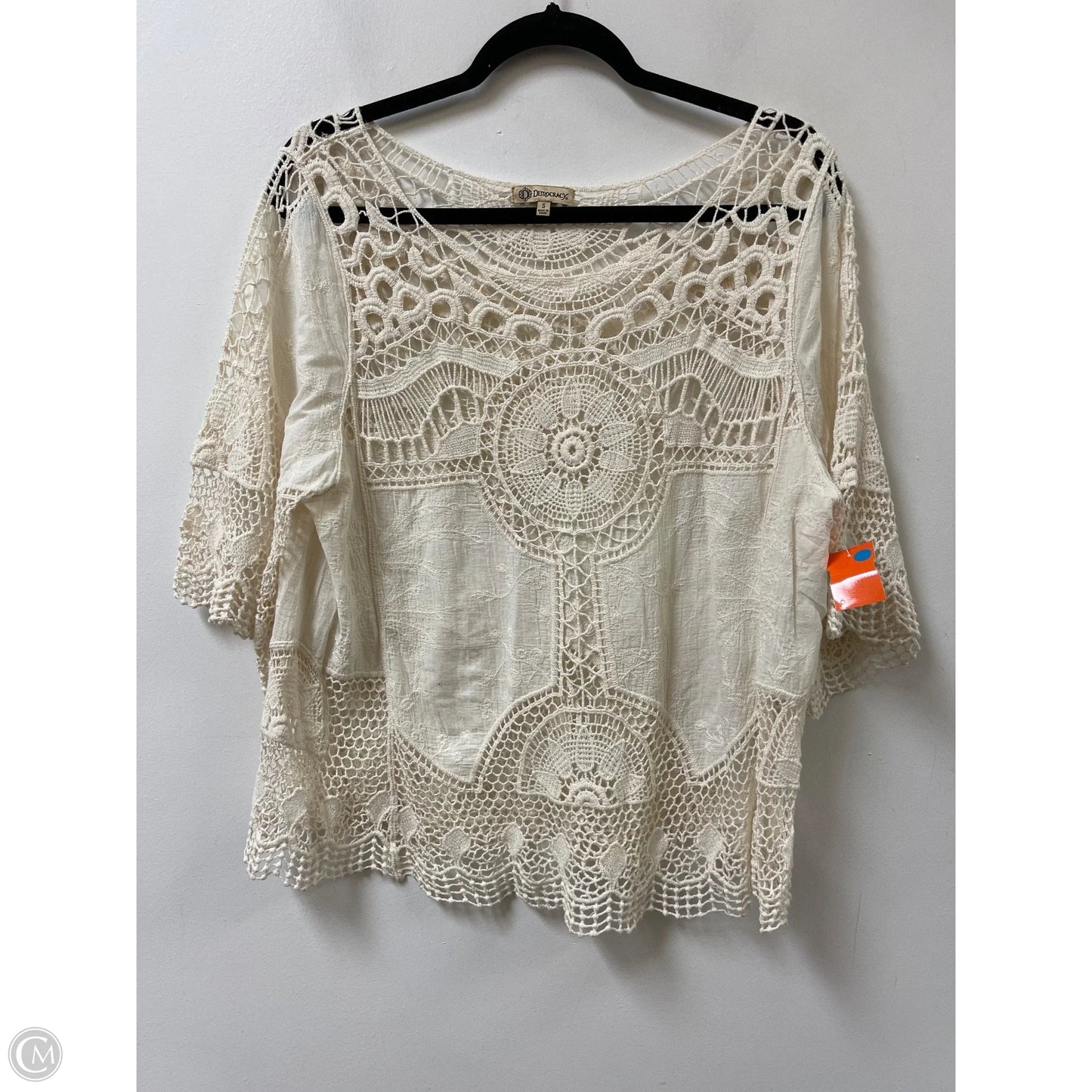 Top Short Sleeve By Democracy In Cream, Size: S