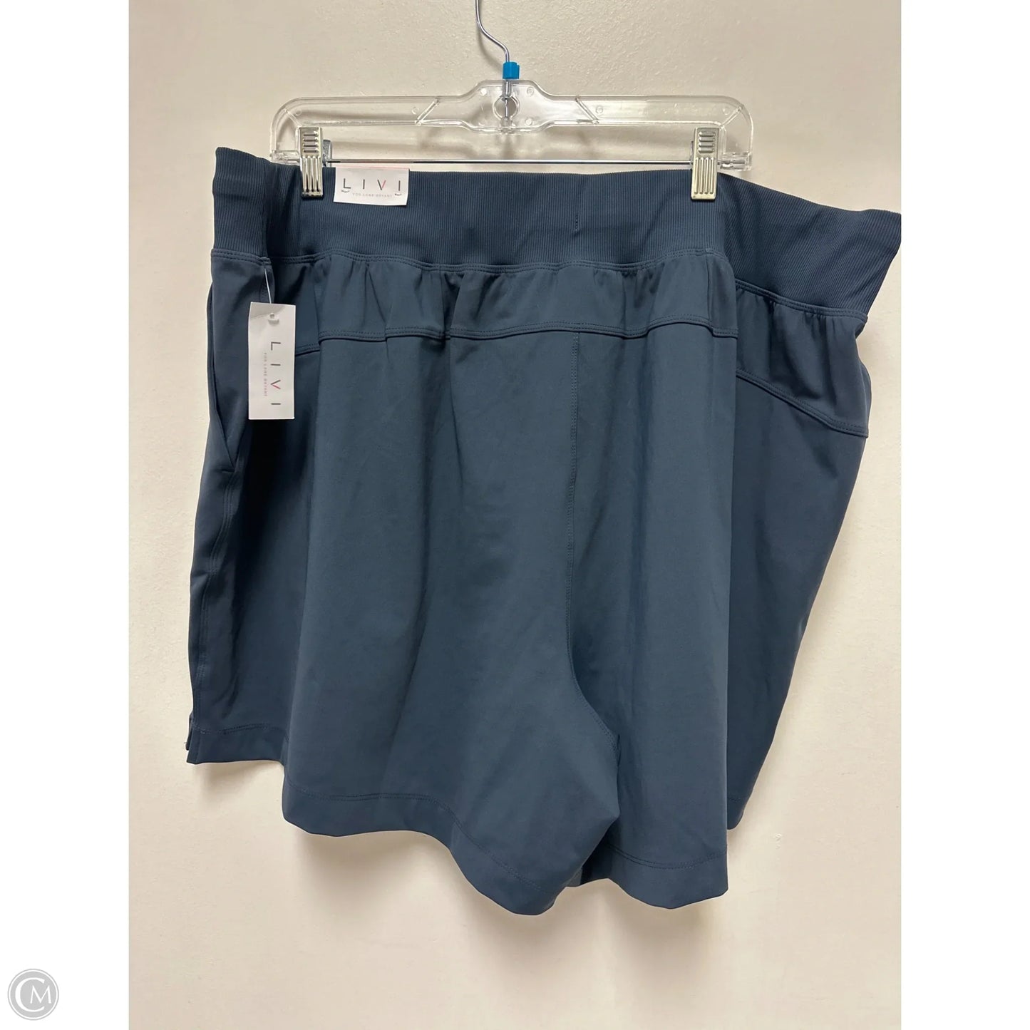 Athletic Shorts By Livi Active In Navy, Size: 22