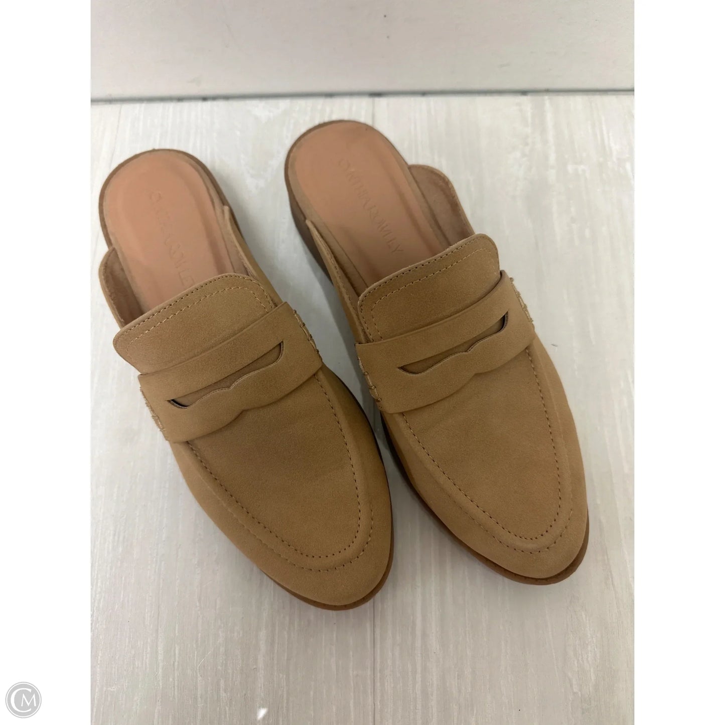 Shoes Flats By Cynthia Rowley In Cream, Size: 8.5