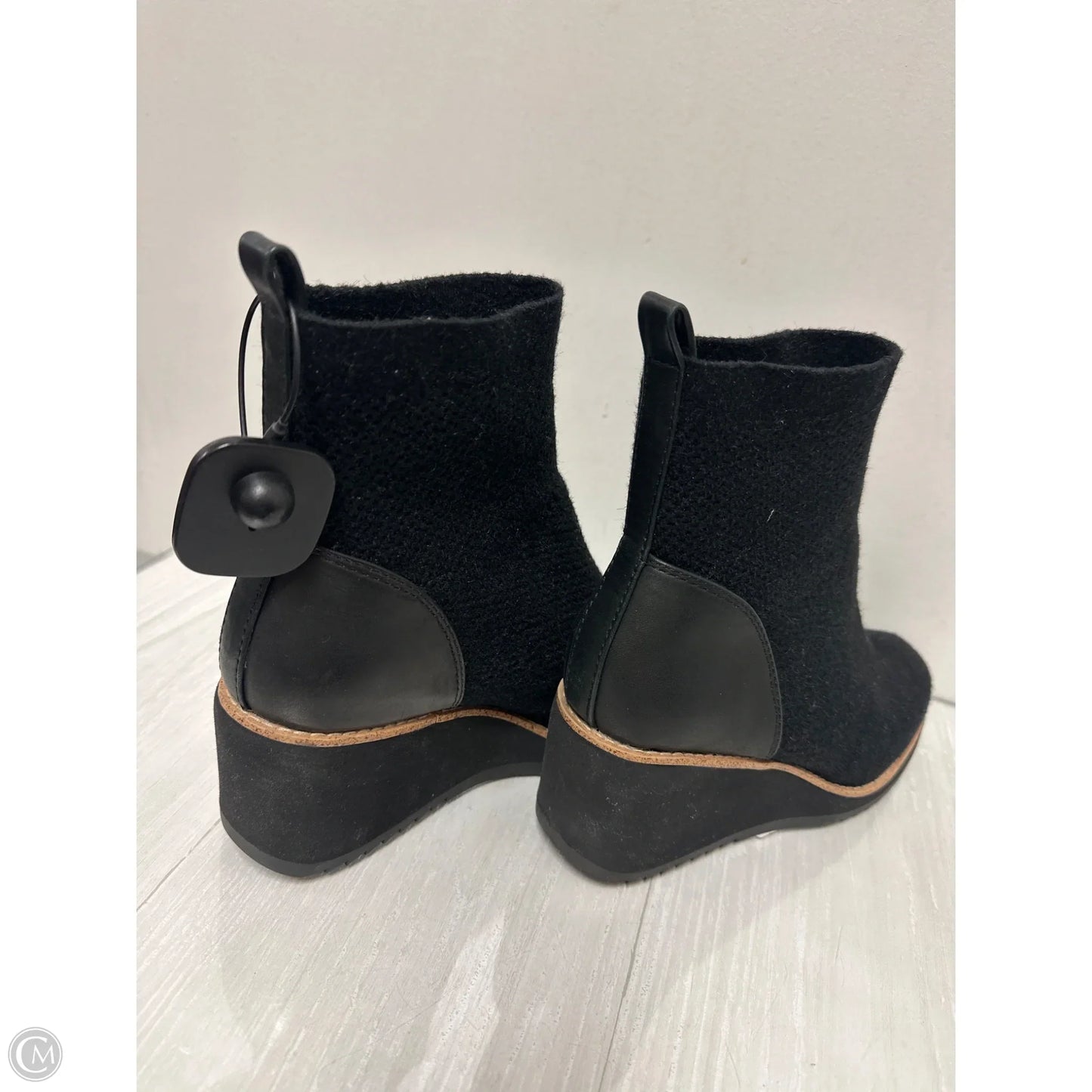 Boots Ankle Flats By Sofft In Black, Size: 8.5